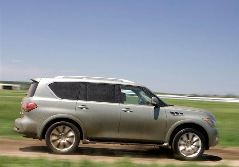 2011 QX56