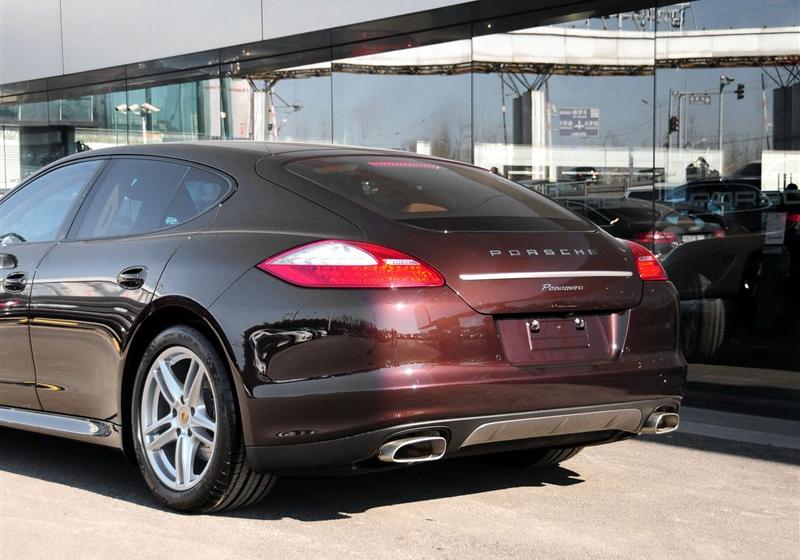 2013 Panamera Platinum Edition