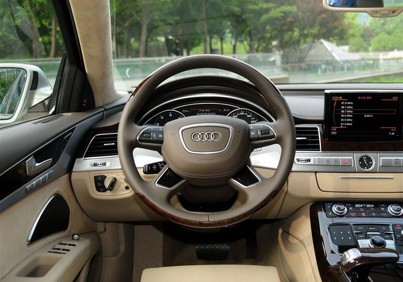 2014 A8L 60 TFSI quattroר