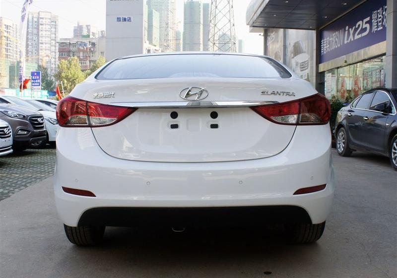 2015 1.6L ֶ