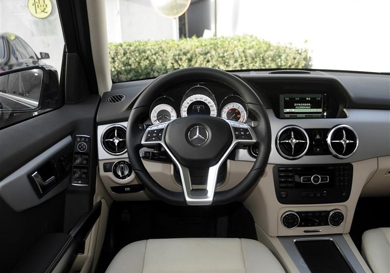 2015 GLK 260 4MATIC ʱ °