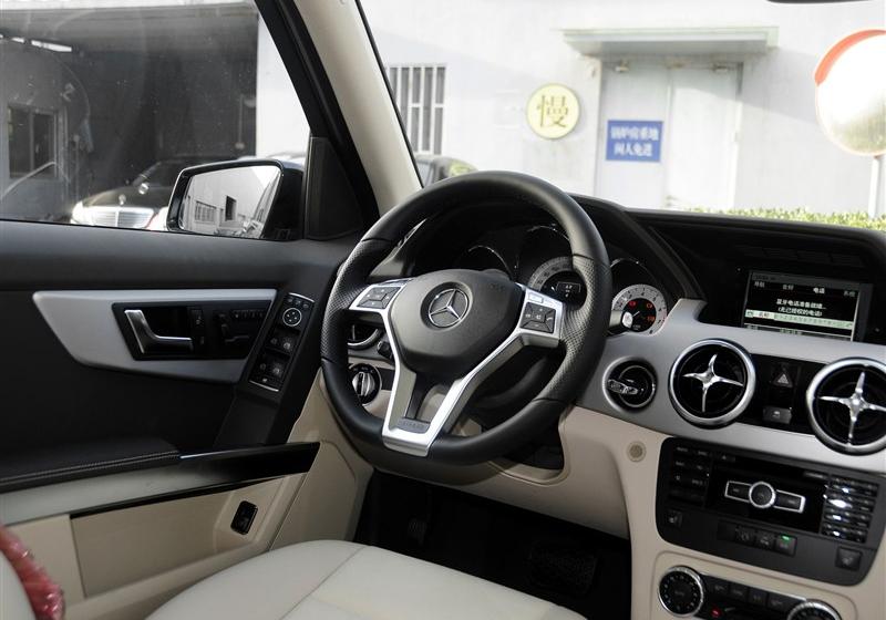 2015 GLK 260 4MATIC ʱ °